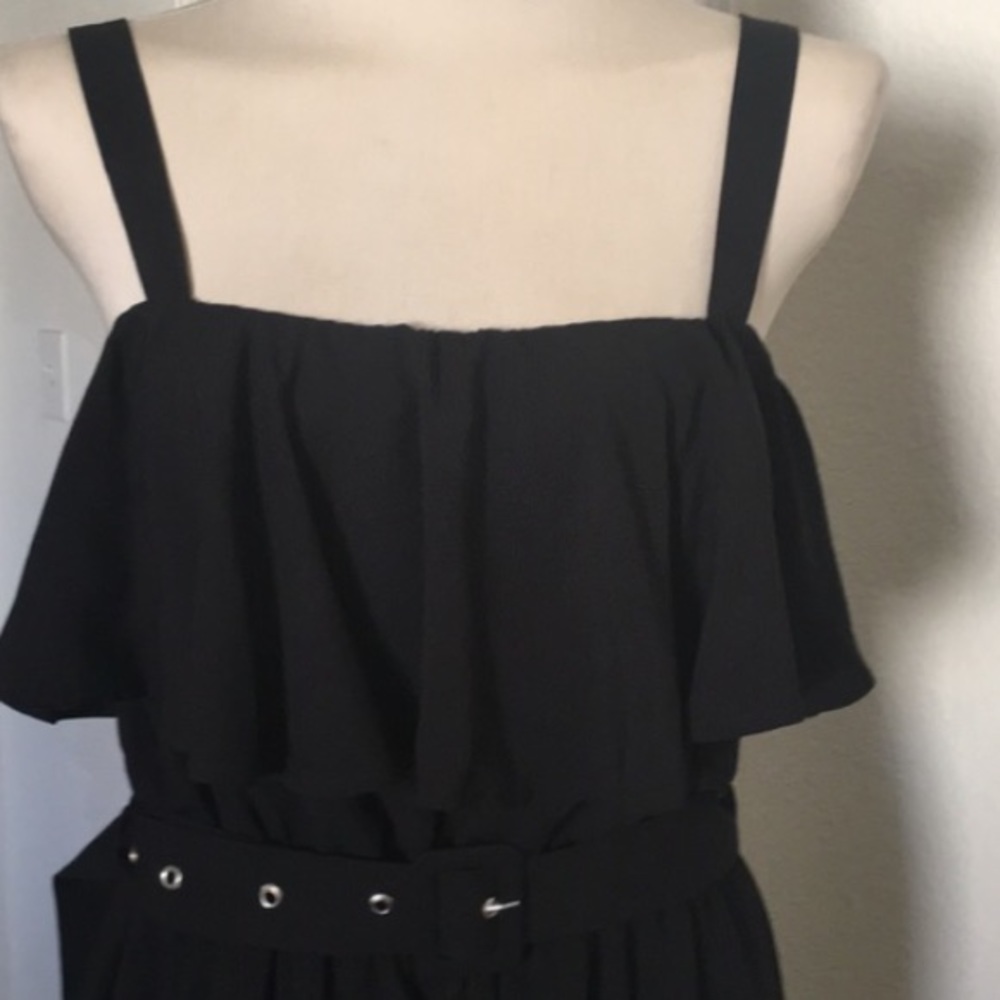 BLACK 0X Forever 21 Plus Size Ruffled & Wide Leg Jumpsuit - Picture 9 of 16